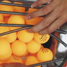 新型滾動式乒乓球撿球器  不銹鋼架構(gòu) 鎳鋼彈簧